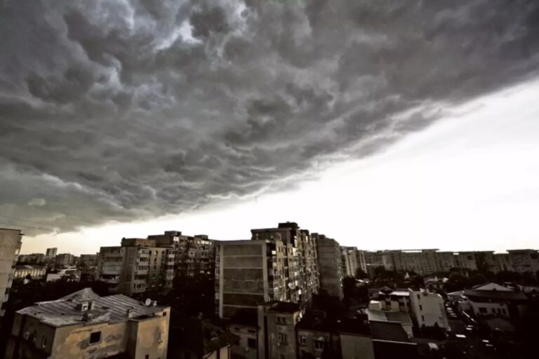 Criză economică sau nu? Furtuna Perfectă necesară unui ”crash” Criză economică sau nu? Furtuna Perfectă necesară unui ”crash”