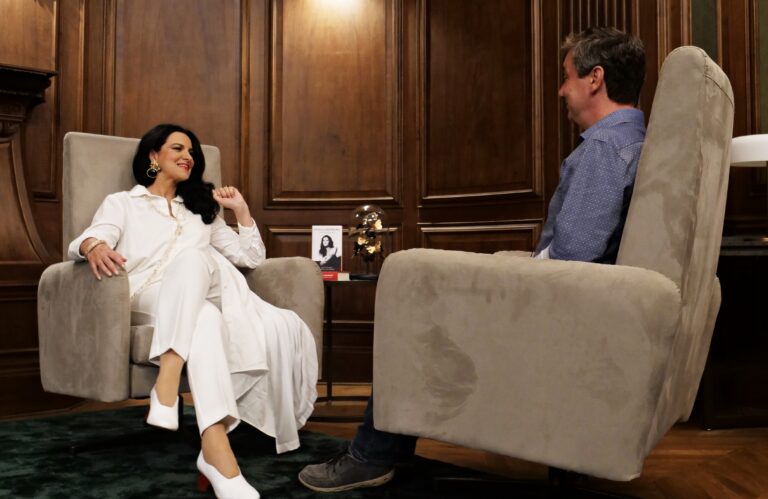 Interviu cu soprana Angela Gheorghiu. „În România am învățat o falsă istorie  a muzicii, fabricată și comandată.”
