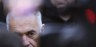 Emiţător – receptor – emiţător şi jocul “oglinzilor paralele”: ecuaţia prin care alegerile din România au fost fraudate cu intervenţia unor actori externi