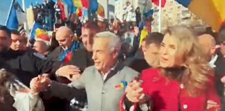 Vuvuzeua fermecată și poporul