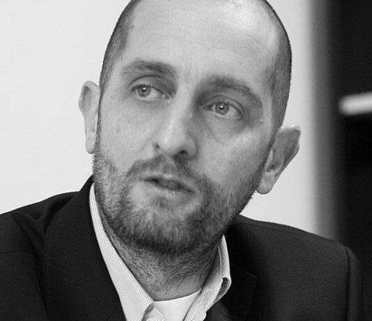 Astazi, când ajungi la serviciu, scrie un scurt email managerului de resurse umane: ”Bună dimineața. Iți mulțumesc!”