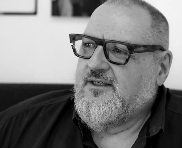 Între instinct și discernământ. Despre deformarea culturii decizionale Între instinct și discernământ. Despre deformarea culturii decizionale